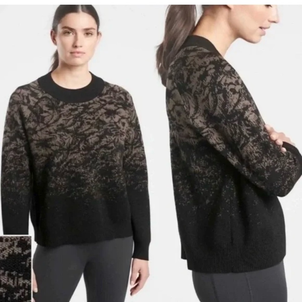 Athleta black jacquard crew neck merino wool sweater